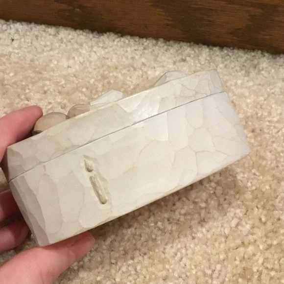 Willow Tree “Angel of Prayer” Prayer/Keepsake Box - Picture 5 of 10